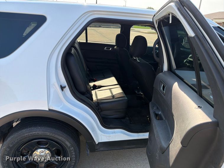 image for item FT6112 2015 Ford Explorer Police SUV