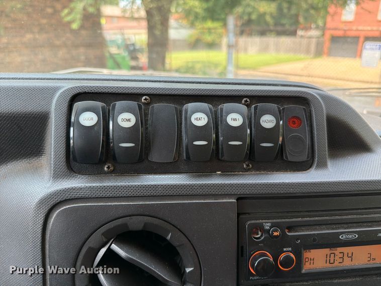 image for item FT6122 2012 Ford E350 Super Duty shuttle bus