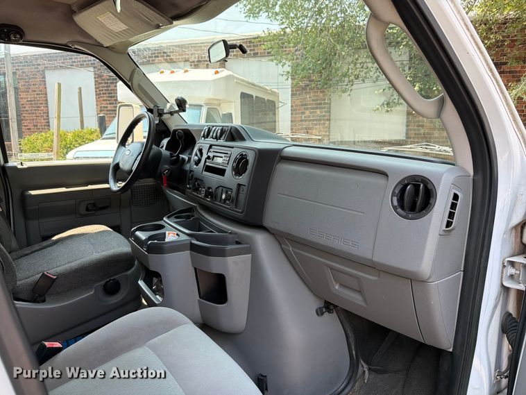 image for item FT6122 2012 Ford E350 Super Duty shuttle bus