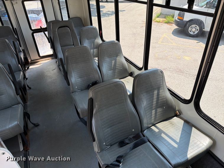 image for item FT6122 2012 Ford E350 Super Duty shuttle bus