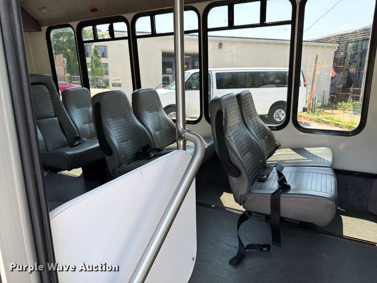 image for item FT6122 2012 Ford E350 Super Duty shuttle bus