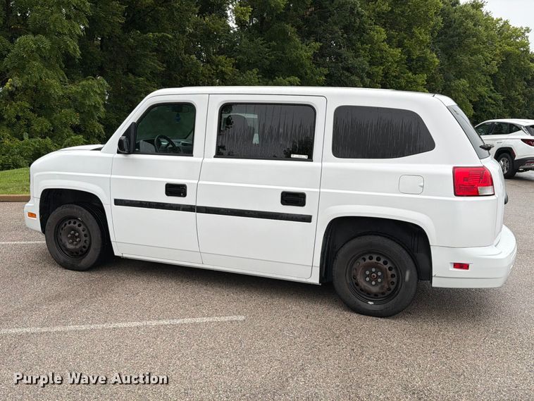 image for item FT6137 2016 Am General MV-1 SUV