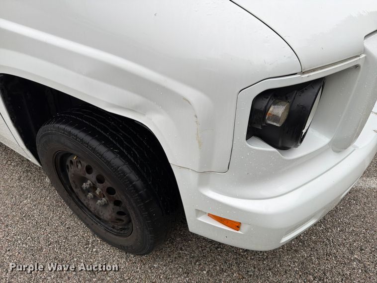 image for item FT6137 2016 Am General MV-1 SUV