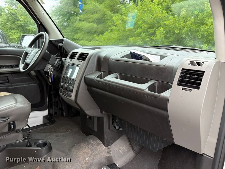image for item FT6137 2016 Am General MV-1 SUV
