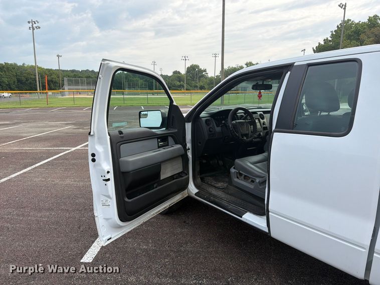 image for item FU4517 2014 Ford F150 Ext. Cab pickup truck