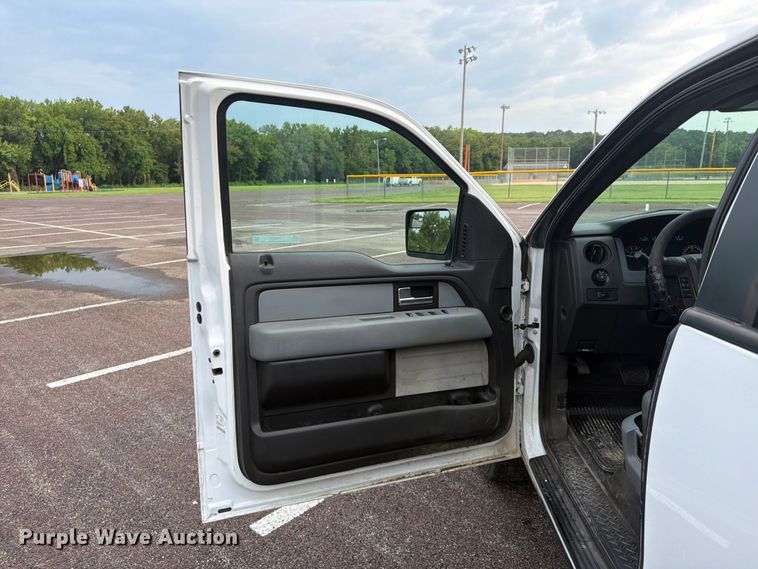 image for item FU4517 2014 Ford F150 Ext. Cab pickup truck