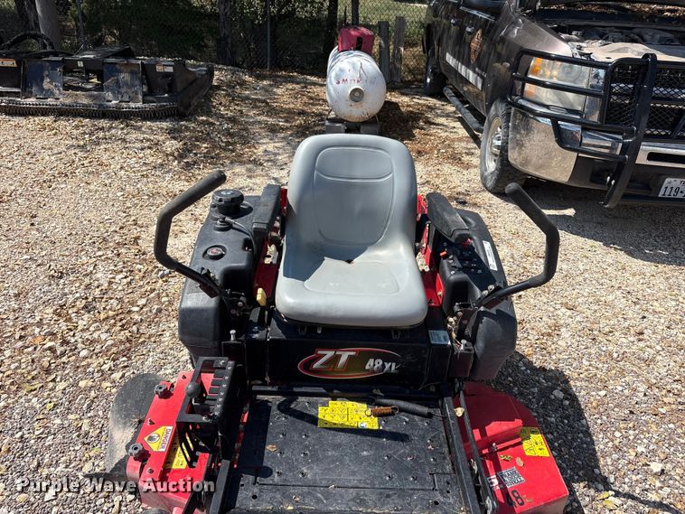 image for item JM9426 Gravely ZT 48XL ZTR lawn mower