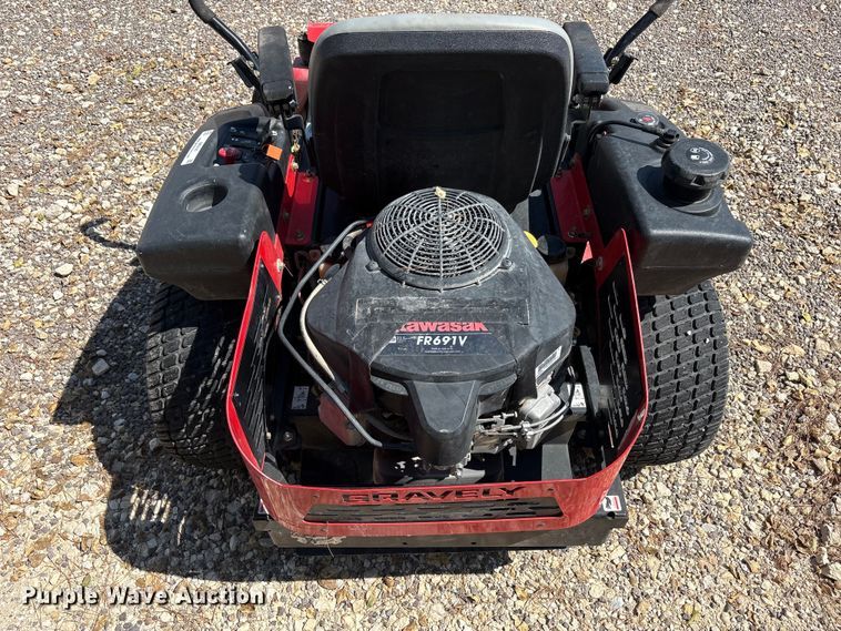 image for item JM9426 Gravely ZT 48XL ZTR lawn mower