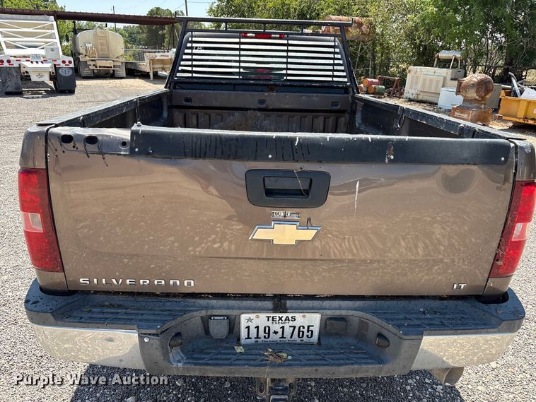 image for item JM9427 2008 Chevrolet Silverado 2500 Crew Cab pickup truck