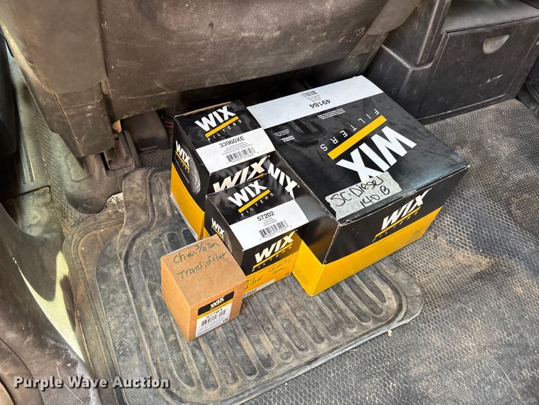 image for item JM9427 2008 Chevrolet Silverado 2500 Crew Cab pickup truck