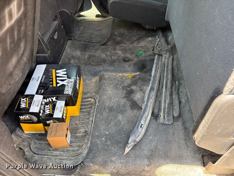 image for item JM9427 2008 Chevrolet Silverado 2500 Crew Cab pickup truck