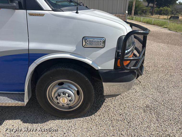 image for item JM9428 2014 Chevrolet Express ambulance