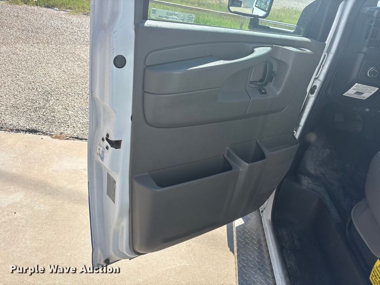 image for item JM9428 2014 Chevrolet Express ambulance