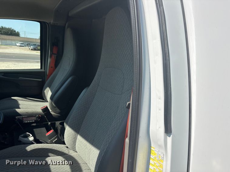 image for item JM9428 2014 Chevrolet Express ambulance