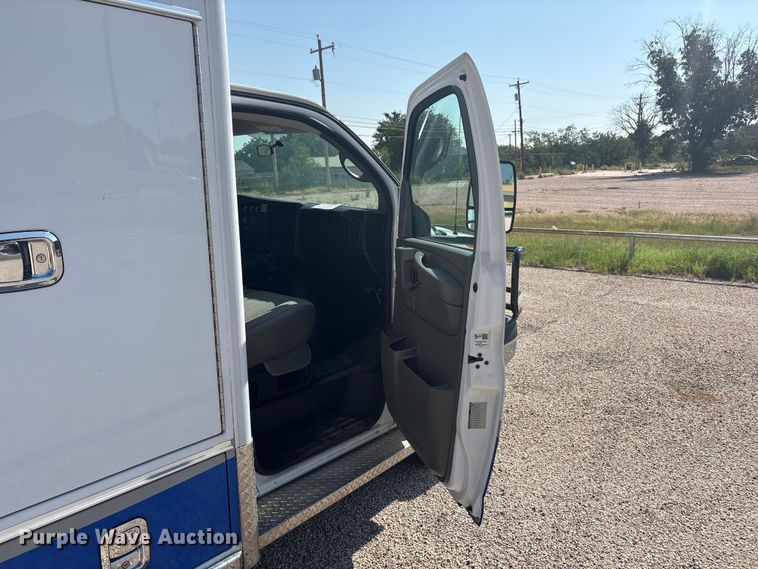 image for item JM9428 2014 Chevrolet Express ambulance