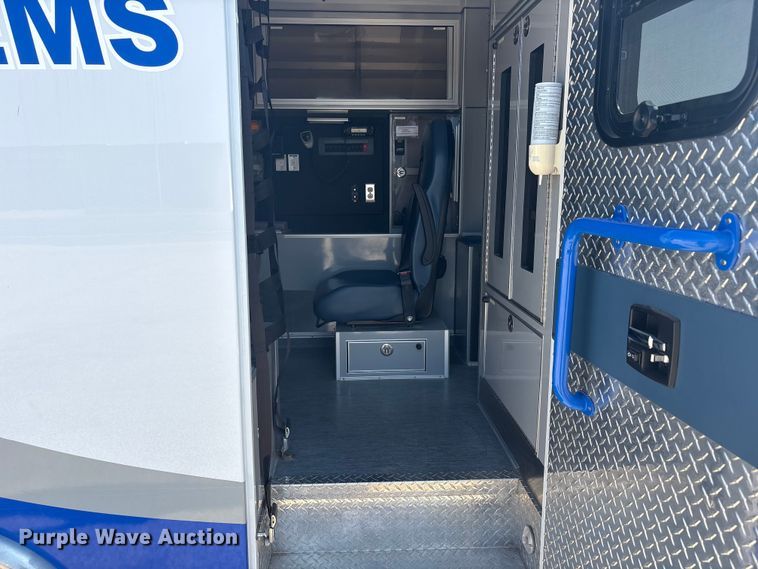 image for item JM9428 2014 Chevrolet Express ambulance