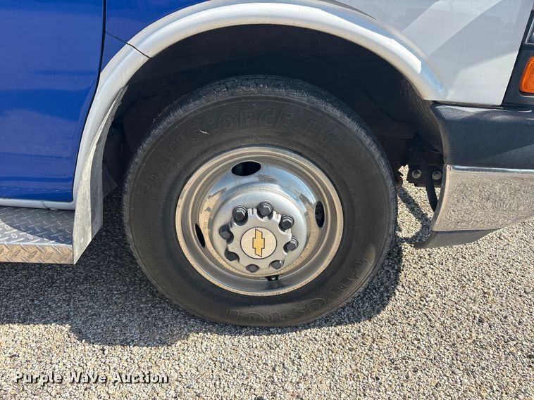 image for item JM9428 2014 Chevrolet Express ambulance