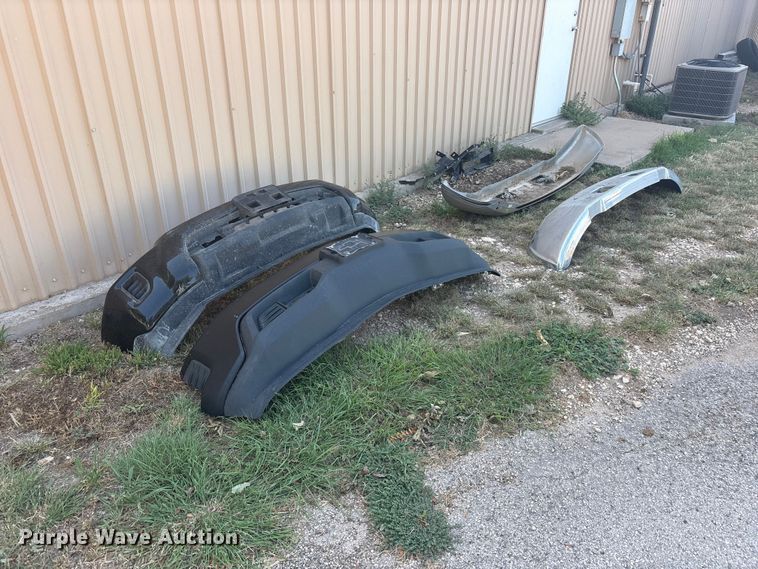 Bumpers and tires