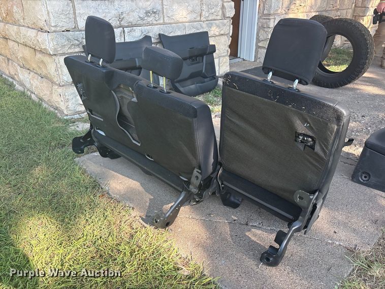 image for item JM9431 Automotive interior parts