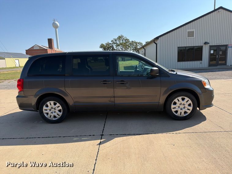 image for item MZ9757 2017 Dodge Grand Caravan van