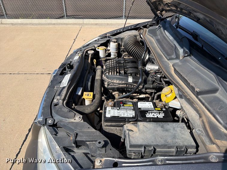 image for item MZ9757 2017 Dodge Grand Caravan van