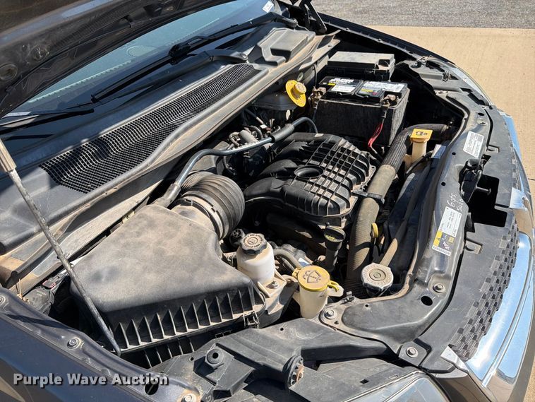 image for item MZ9757 2017 Dodge Grand Caravan van