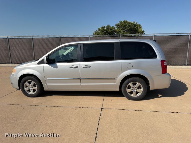 image for item MZ9758 2008 Dodge Grand Caravan van