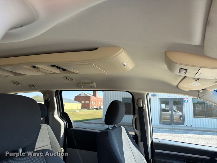 image for item MZ9758 2008 Dodge Grand Caravan van