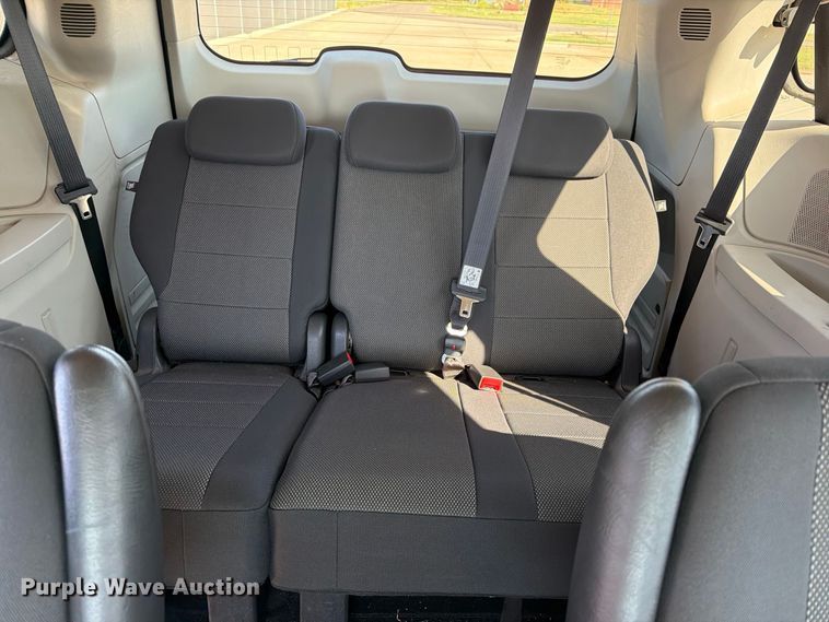 image for item MZ9758 2008 Dodge Grand Caravan van