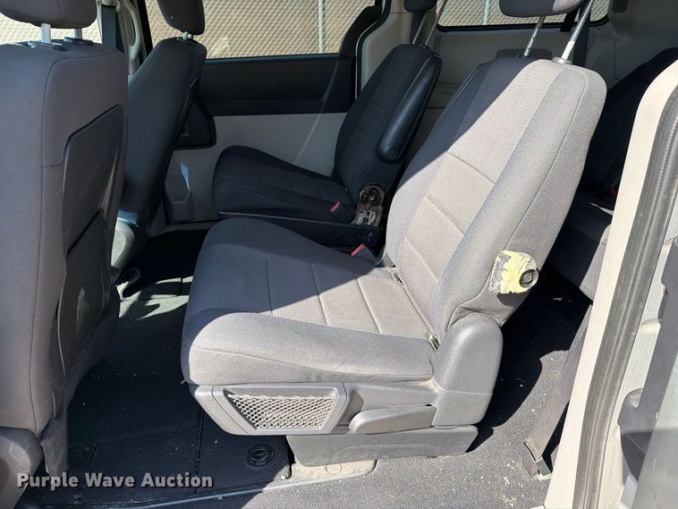 image for item MZ9758 2008 Dodge Grand Caravan van