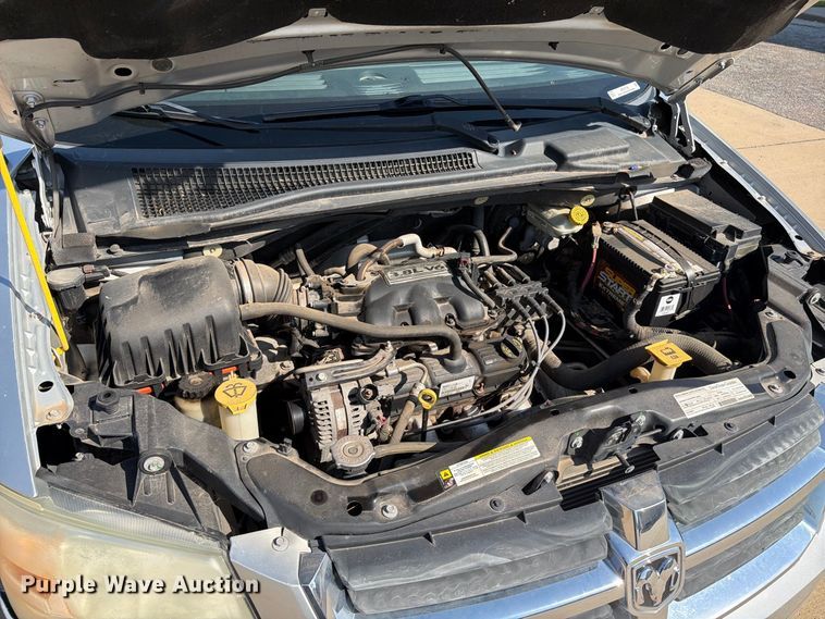 image for item MZ9758 2008 Dodge Grand Caravan van