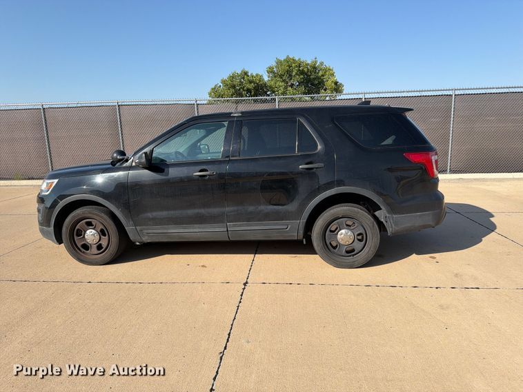 image for item MZ9761 2017 Ford Explorer Police Interceptor SUV