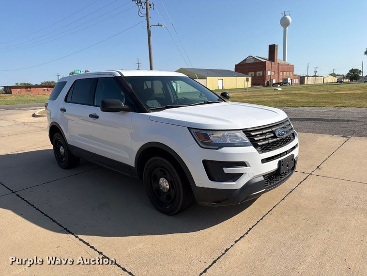 image for item MZ9762 2017 Ford Explorer Police Interceptor SUV