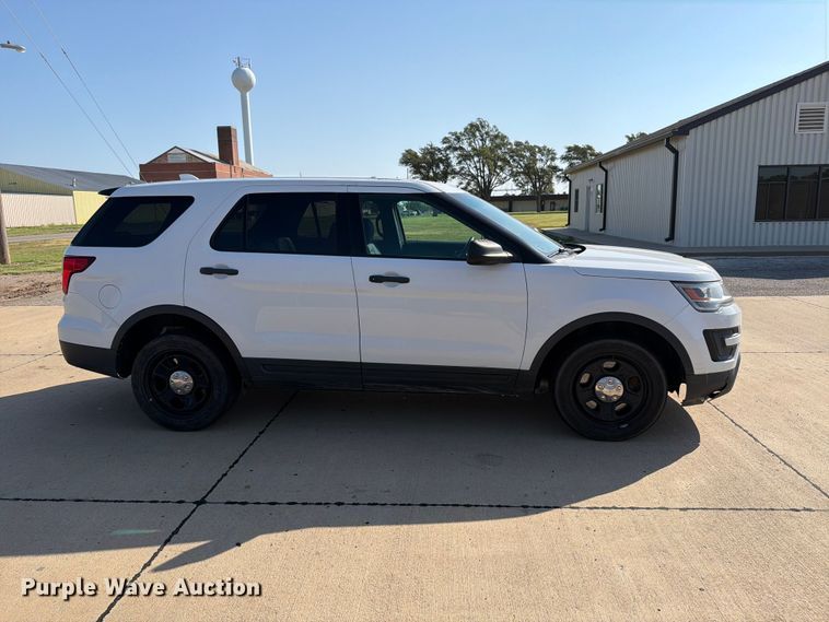 image for item MZ9762 2017 Ford Explorer Police Interceptor SUV