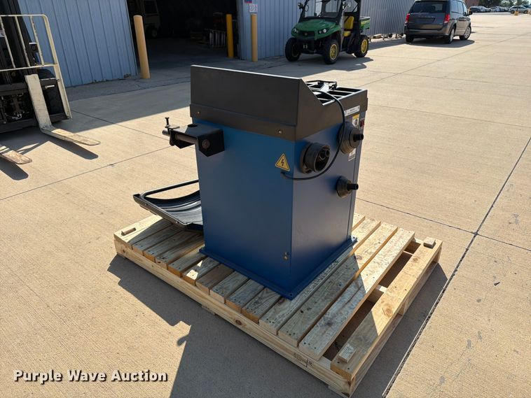 image for item MZ9763 2016 Hauvrex HW9100 wheel balancer