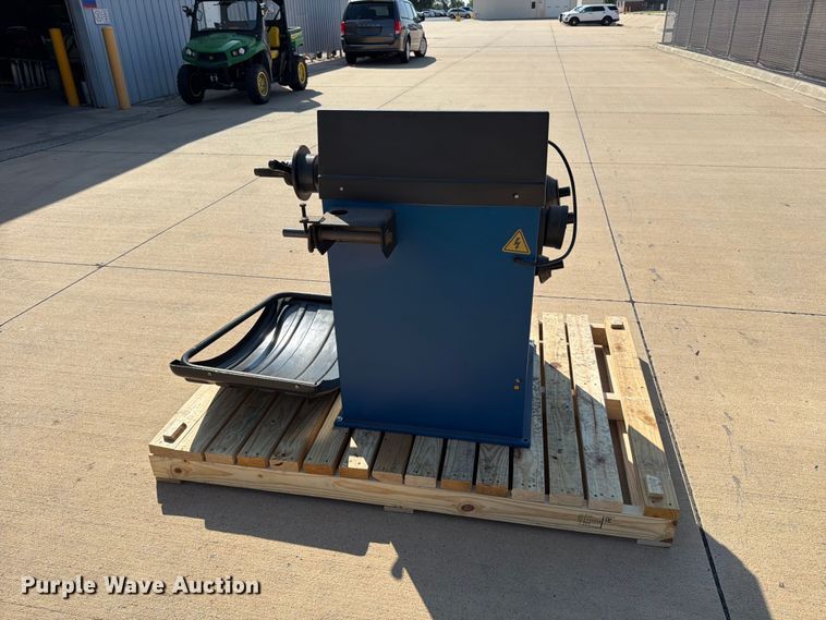 image for item MZ9763 2016 Hauvrex HW9100 wheel balancer