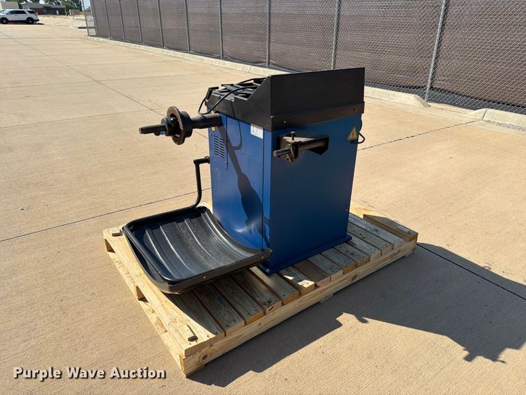 image for item MZ9763 2016 Hauvrex HW9100 wheel balancer