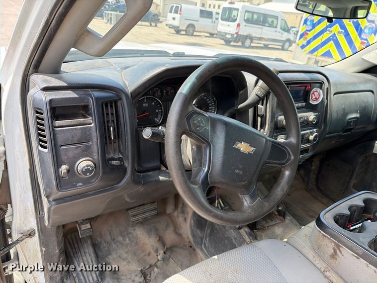 image for item MZ9824 2015 Chevrolet Silverado 3500HD Crew Cab utility bed pickup truck
