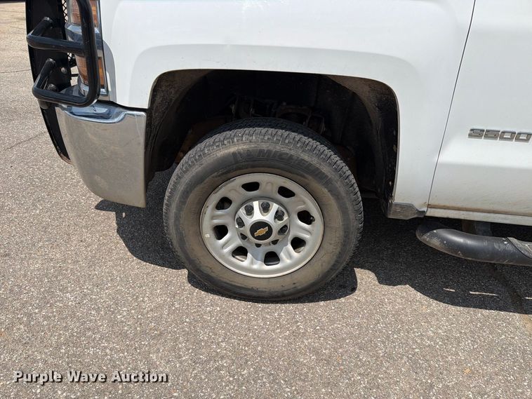 image for item MZ9824 2015 Chevrolet Silverado 3500HD Crew Cab utility bed pickup truck