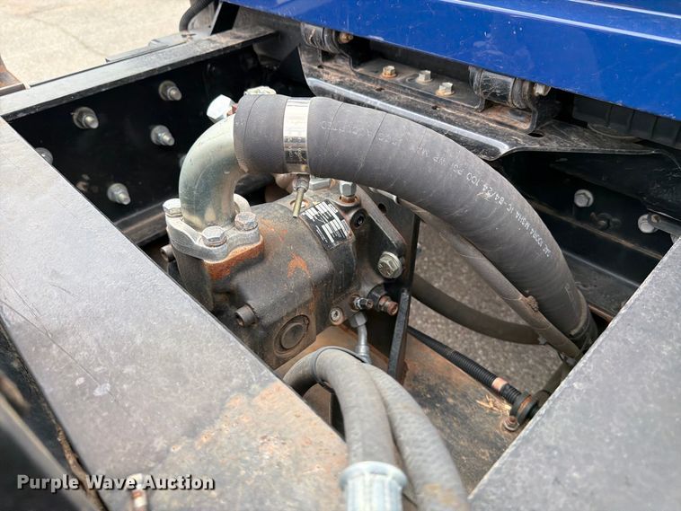 image for item MZ9825 2011 International 7400 dump truck