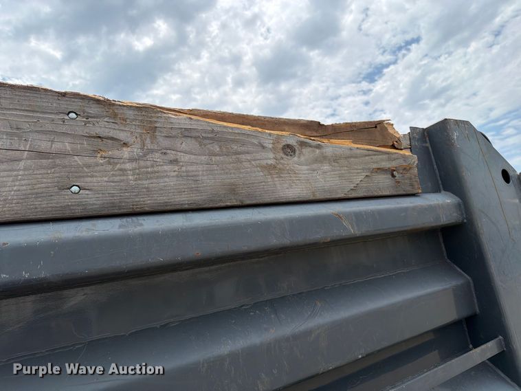 image for item MZ9825 2011 International 7400 dump truck