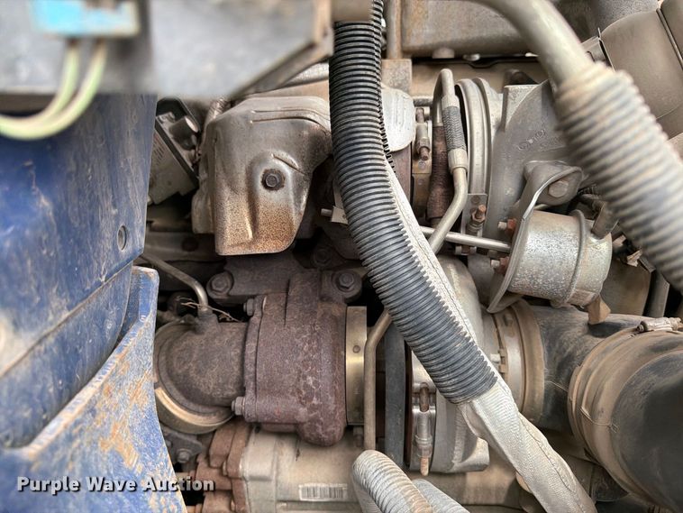 image for item MZ9825 2011 International 7400 dump truck