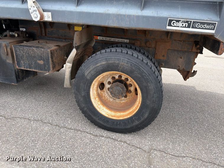 image for item MZ9825 2011 International 7400 dump truck