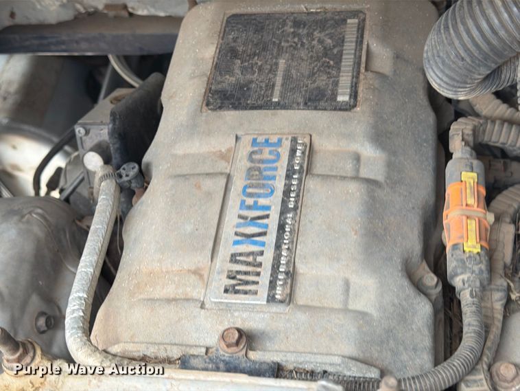image for item MZ9825 2011 International 7400 dump truck