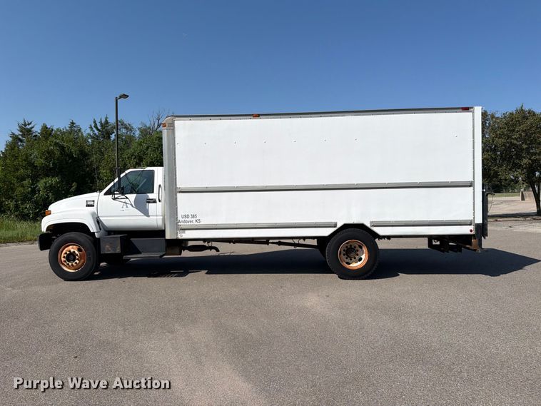 image for item MZ9828 1998 GMC C6500 box truck