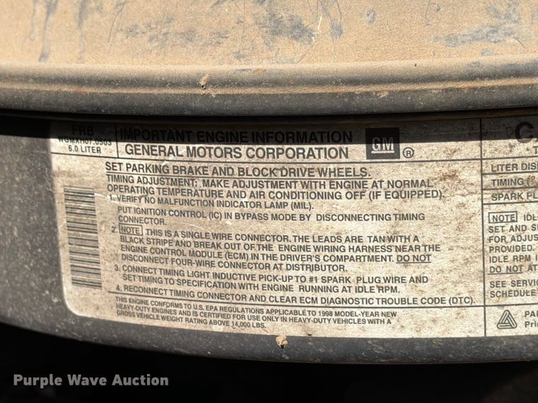 image for item MZ9828 1998 GMC C6500 box truck