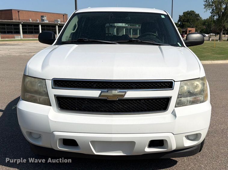 image for item MZ9829 2009 Chevrolet Suburban SUV