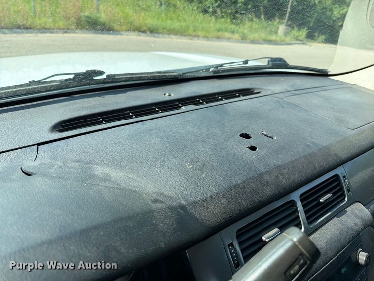 image for item MZ9829 2009 Chevrolet Suburban SUV