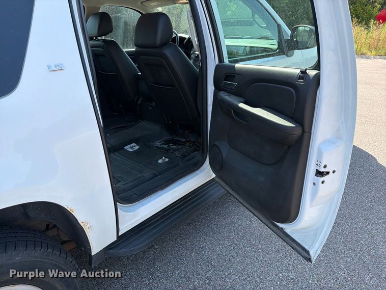 image for item MZ9829 2009 Chevrolet Suburban SUV