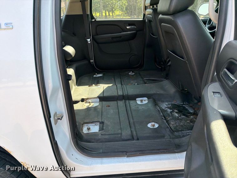 image for item MZ9829 2009 Chevrolet Suburban SUV